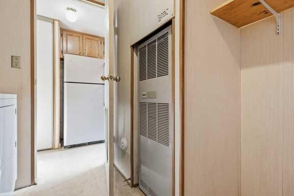 2000-21St Ave, Bowden, AB