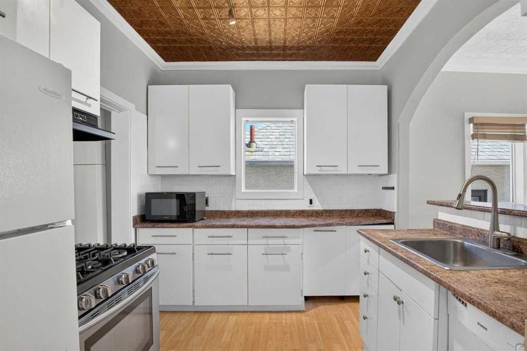 1040 19 Avenue Se, Calgary, AB