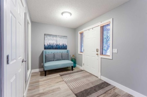 43 Elgin Drive Se, Calgary, AB 