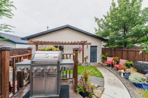 43 Elgin Drive Se, Calgary, AB 