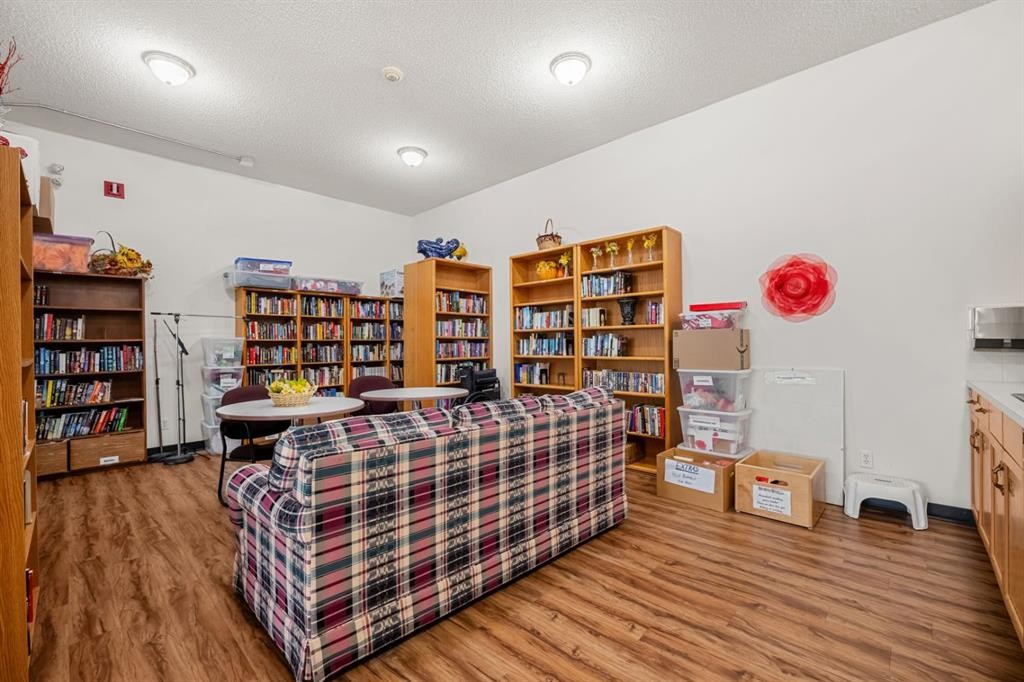1108-1108 Hawksbrow Point Nw, Calgary, AB