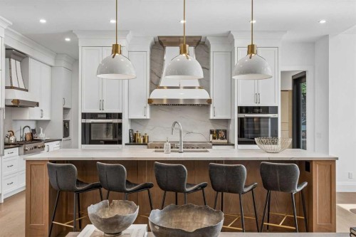 1217 38 Avenue Sw, Calgary, AB 