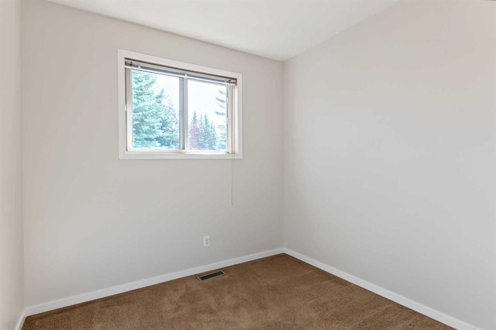 43 Shawinigan Lane Sw, Calgary, AB