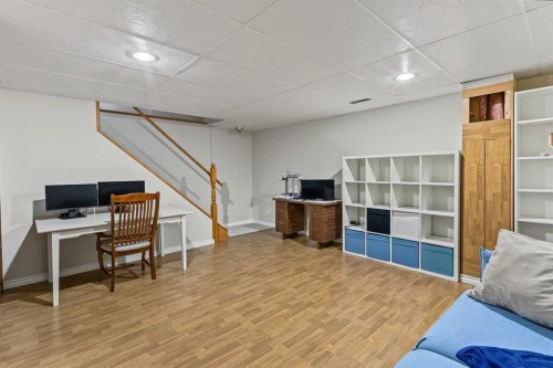 22 Deermeade Bay Se, Calgary, AB 
