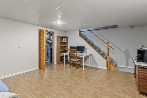 22 Deermeade Bay Se, Calgary, AB 