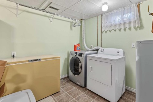 22 Deermeade Bay Se, Calgary, AB 