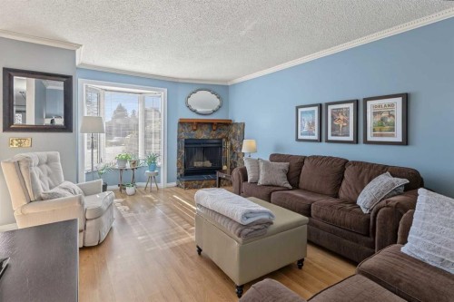 22 Deermeade Bay Se, Calgary, AB 