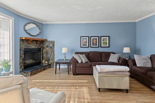 22 Deermeade Bay Se, Calgary, AB 