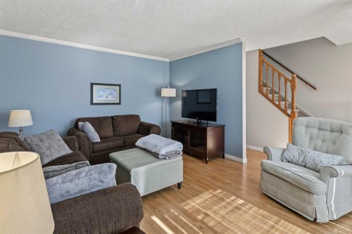 22 Deermeade Bay Se, Calgary, AB 