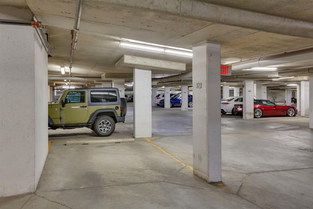 210-20 Royal Oak Plaza Nw, Calgary, AB
