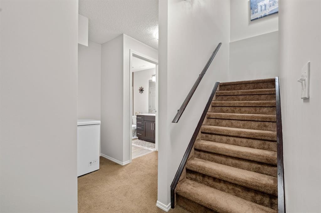 27 Templemont Drive Ne, Calgary, AB