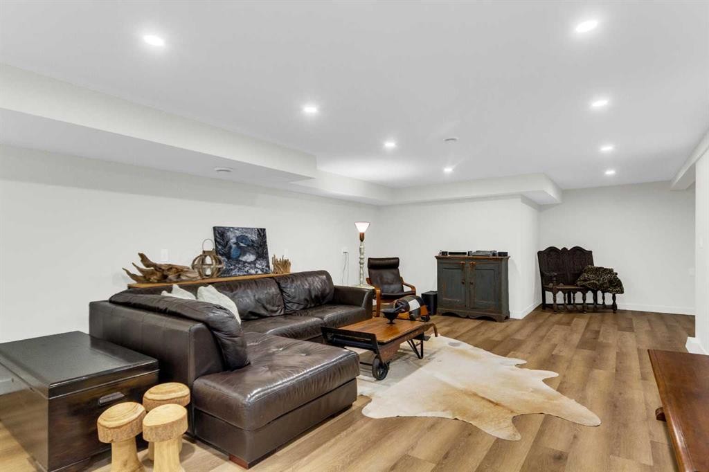 68 Haysboro Crescent Sw, Calgary, AB