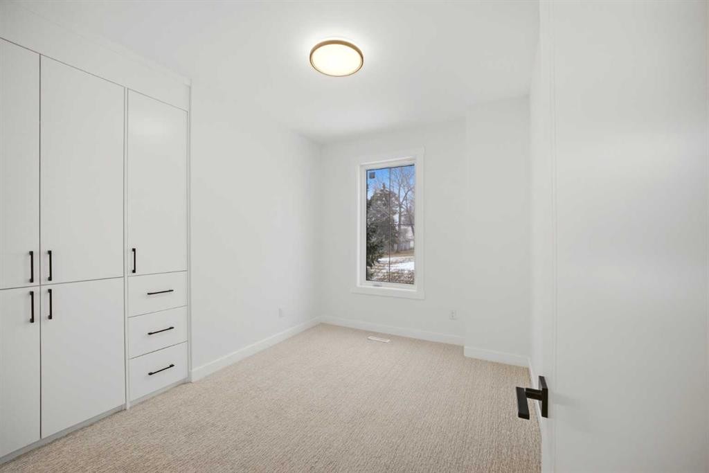 4711 19 Avenue Nw, Calgary, AB