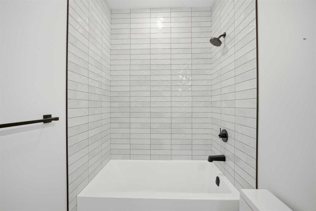 4711 19 Avenue Nw, Calgary, AB