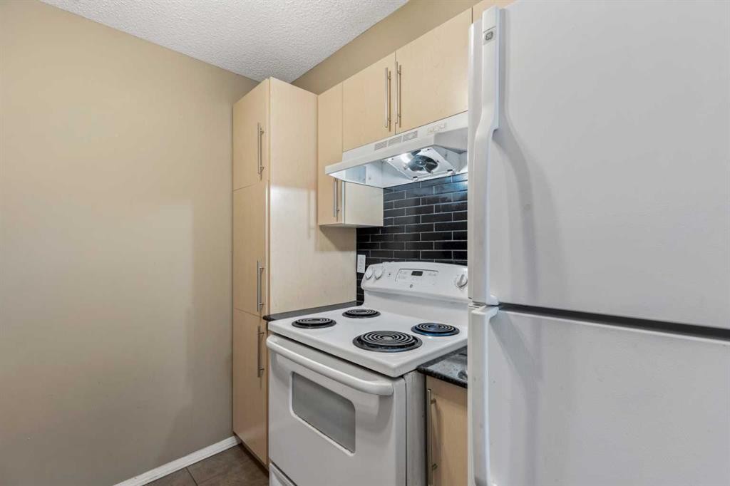 2209-60 Panatella Street Nw, Calgary, AB