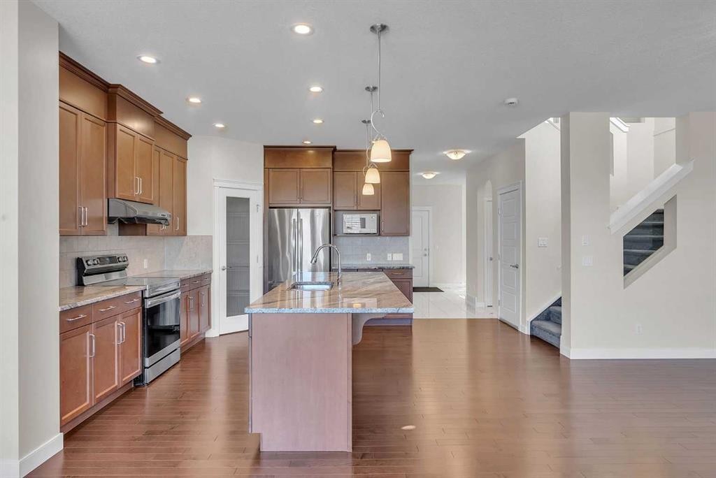 34 Redstone Cove Ne, Calgary, AB