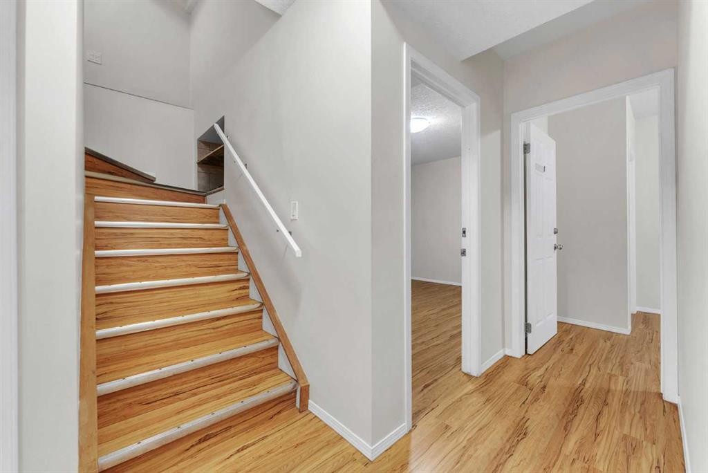 34 Redstone Cove Ne, Calgary, AB