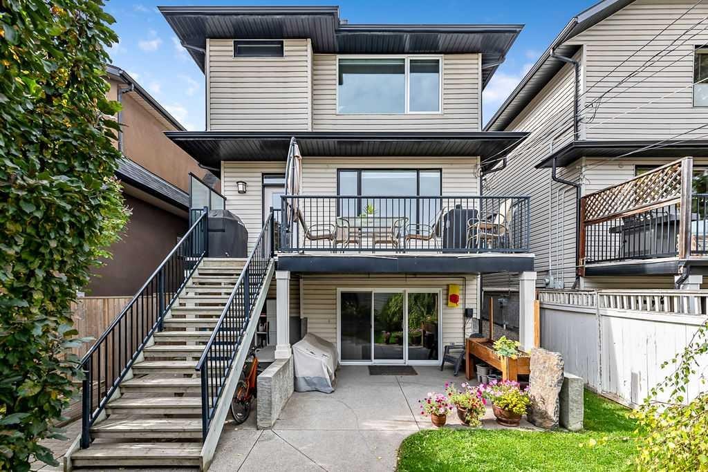 2222 26 Street Sw, Calgary, AB