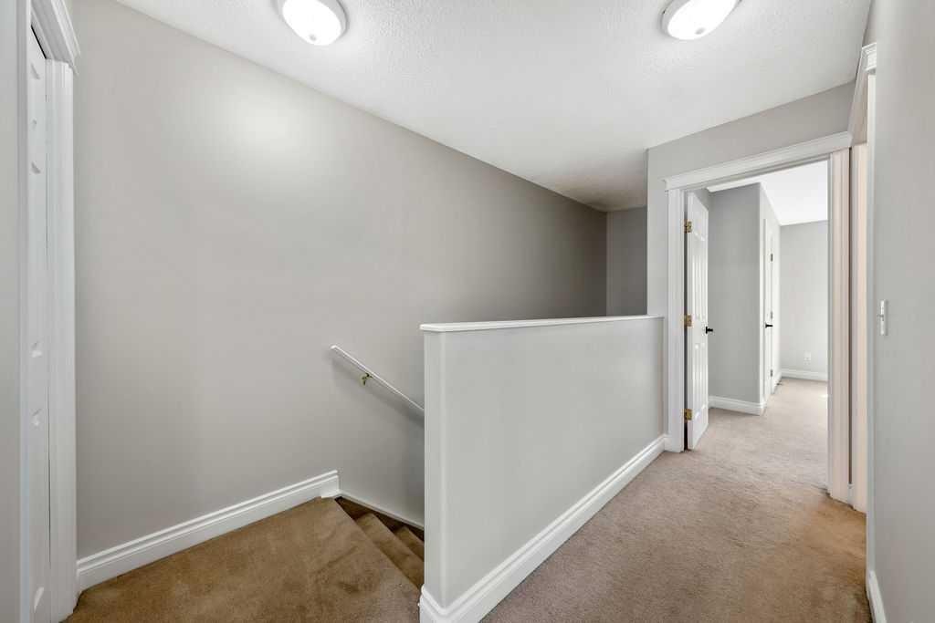 2508 72 Avenue Se, Calgary, AB