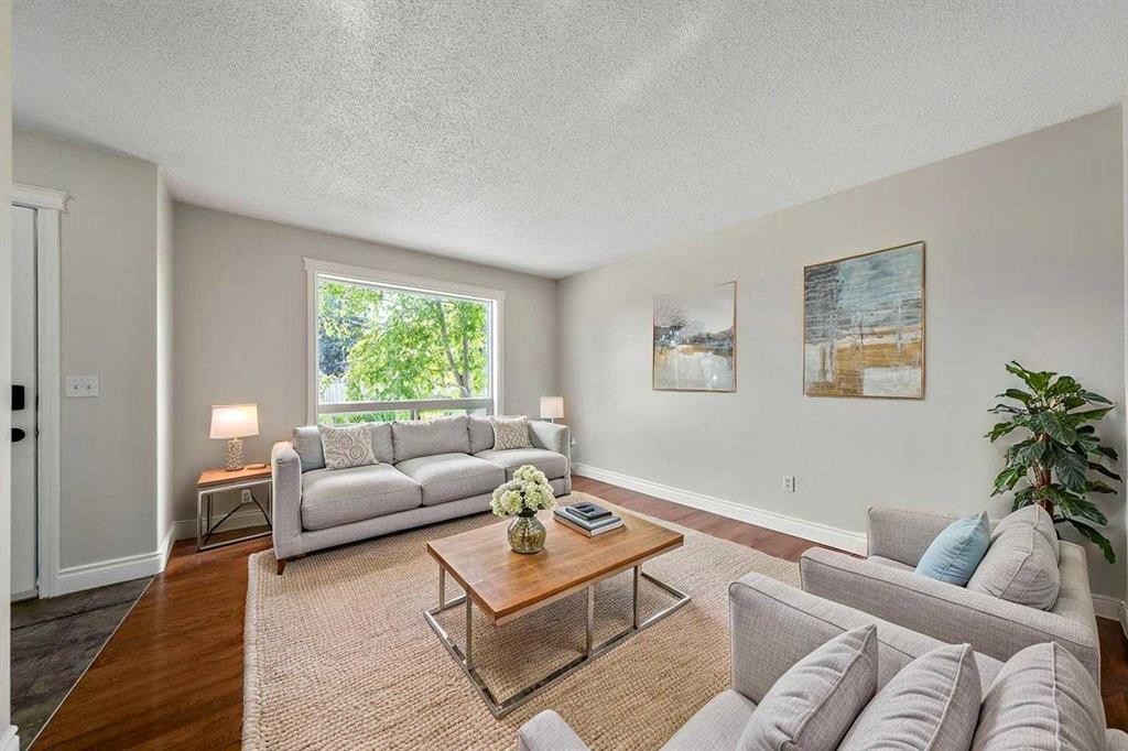 2508 72 Avenue Se, Calgary, AB