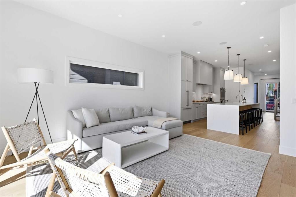 2417 31 Avenue Sw, Calgary, AB