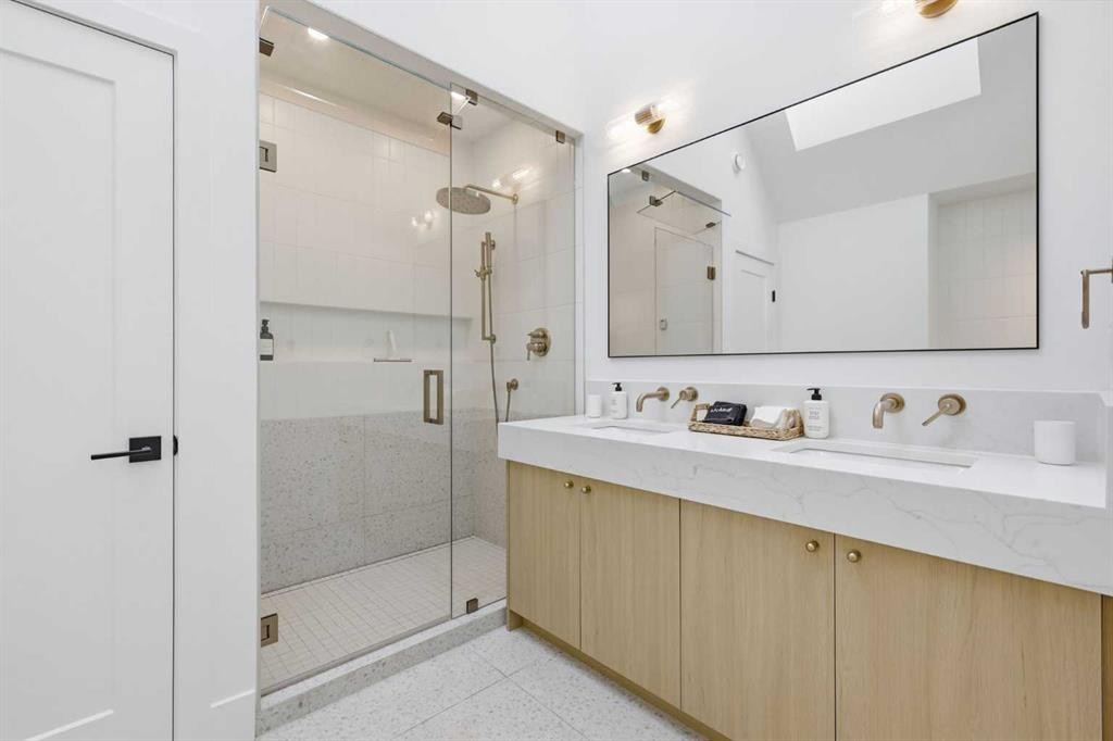 2417 31 Avenue Sw, Calgary, AB