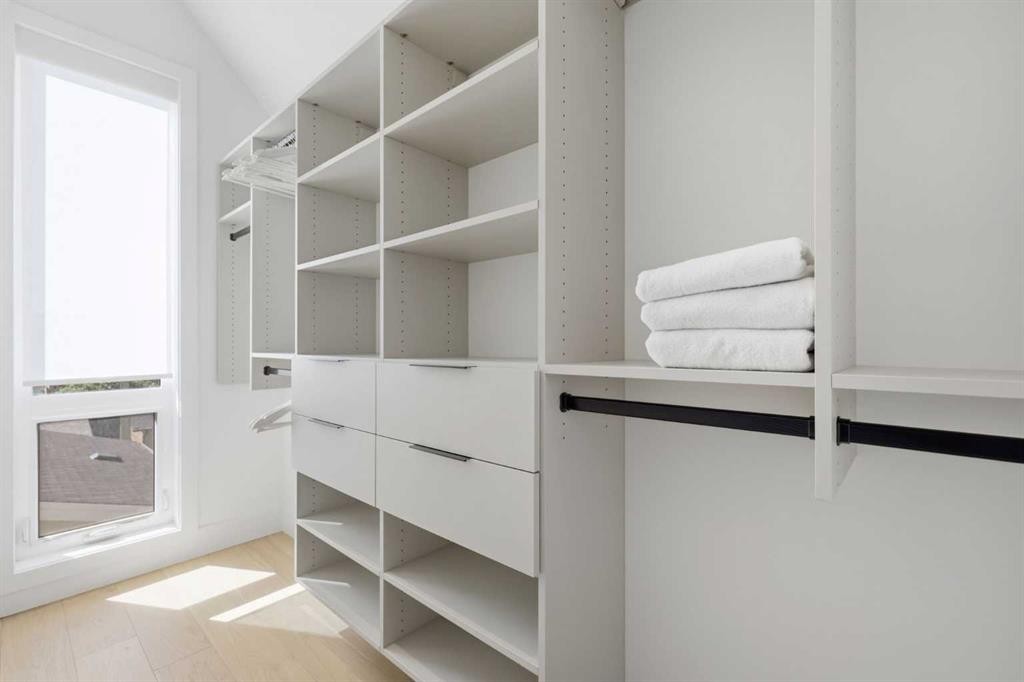 2417 31 Avenue Sw, Calgary, AB