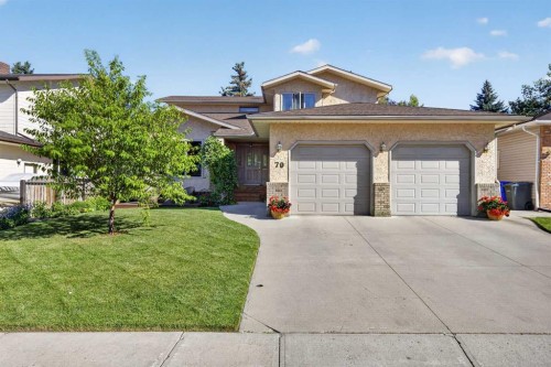 70 Balsam Crescent  Olds, AB T4H 1L1