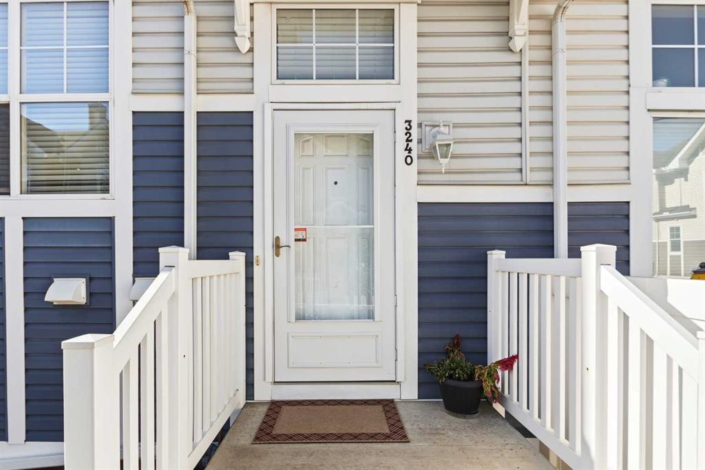 3240 New Brighton Gardens Se, Calgary, AB
