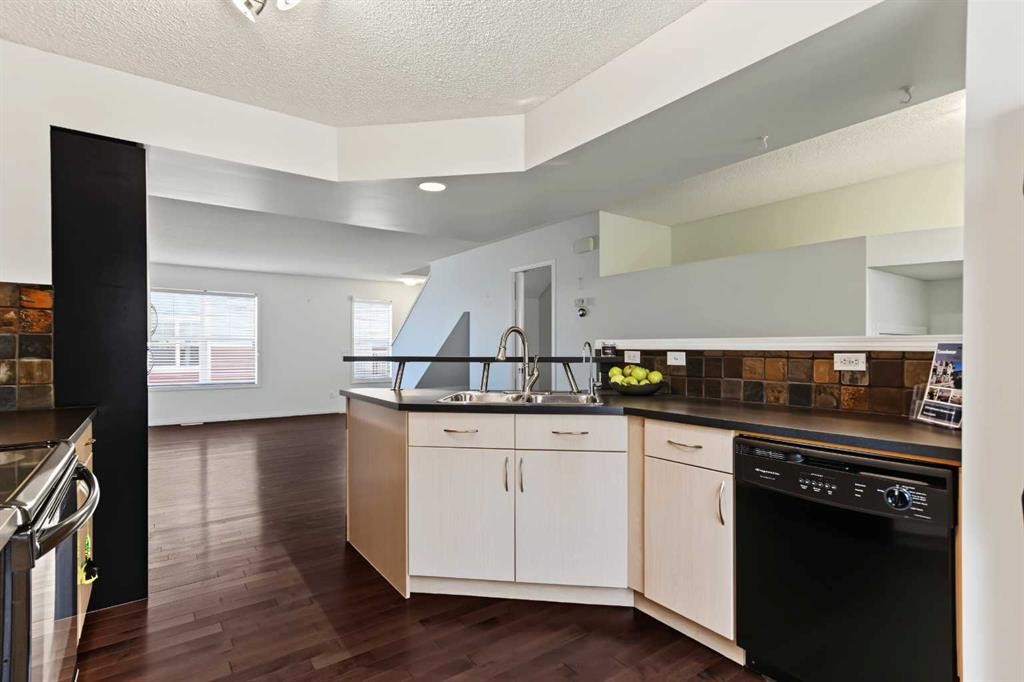 3240 New Brighton Gardens Se, Calgary, AB