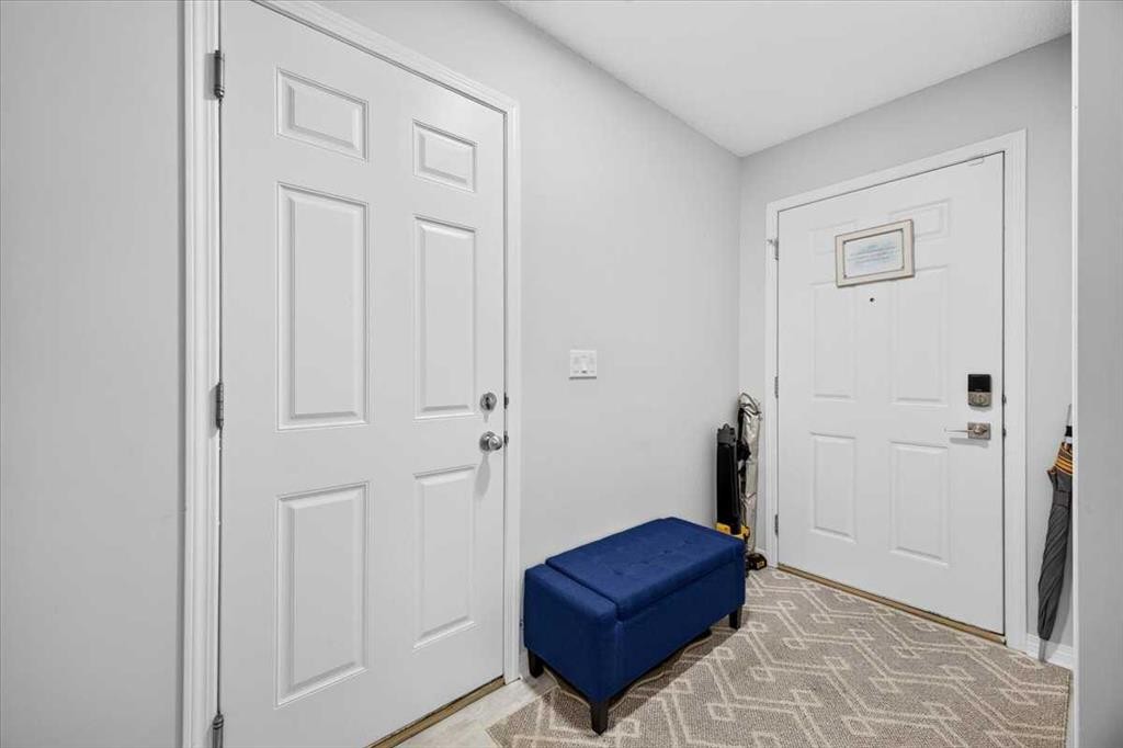 121 Everhollow Heights Sw, Calgary, AB