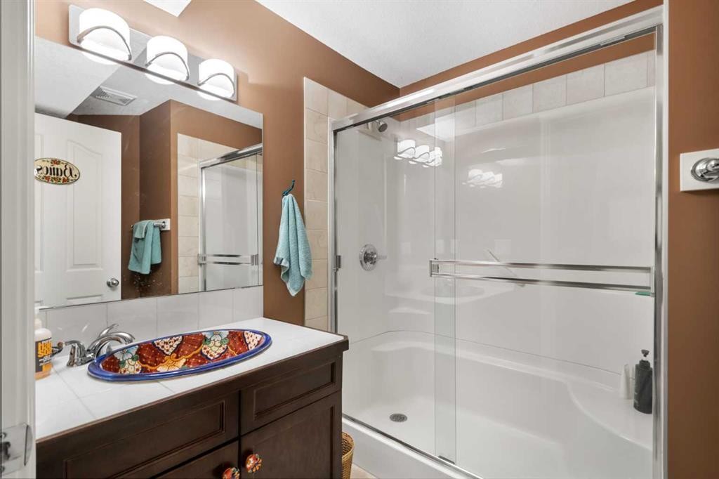 448 Riverside Green Nw, High River, AB