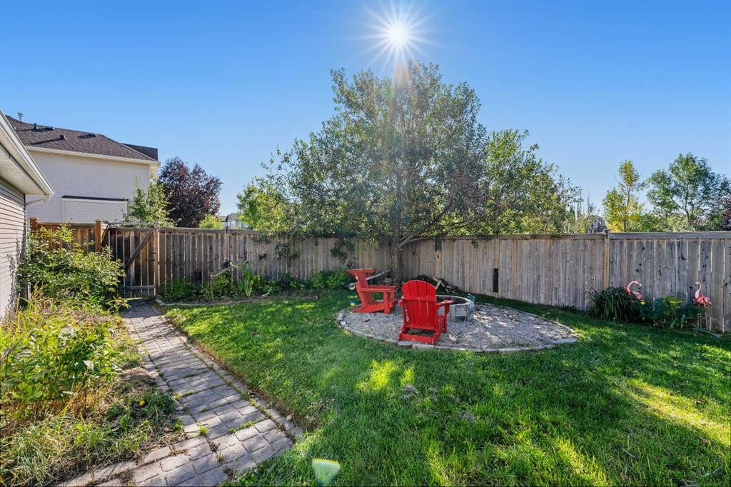 247 Cranberry Place Se, Calgary, AB