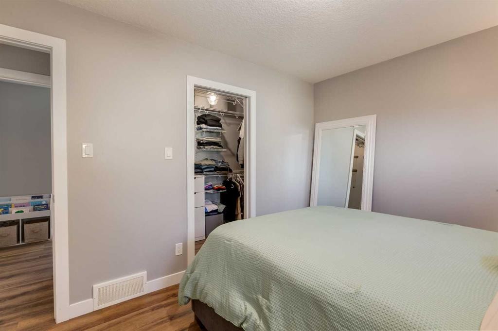 12164 Lake Michigan Road Se, Calgary, AB