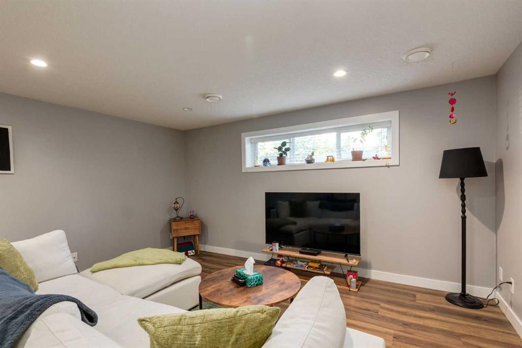 12164 Lake Michigan Road Se, Calgary, AB
