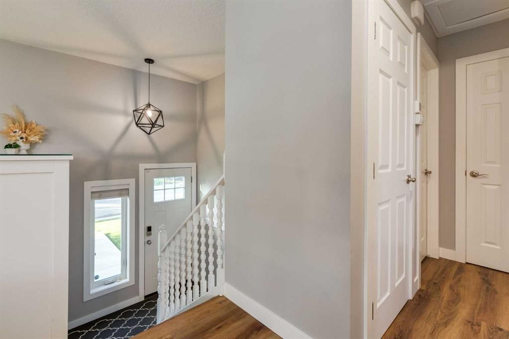 12164 Lake Michigan Road Se, Calgary, AB