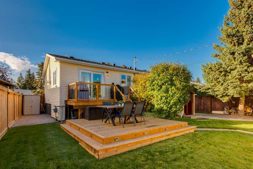 12164 Lake Michigan Road Se, Calgary, AB