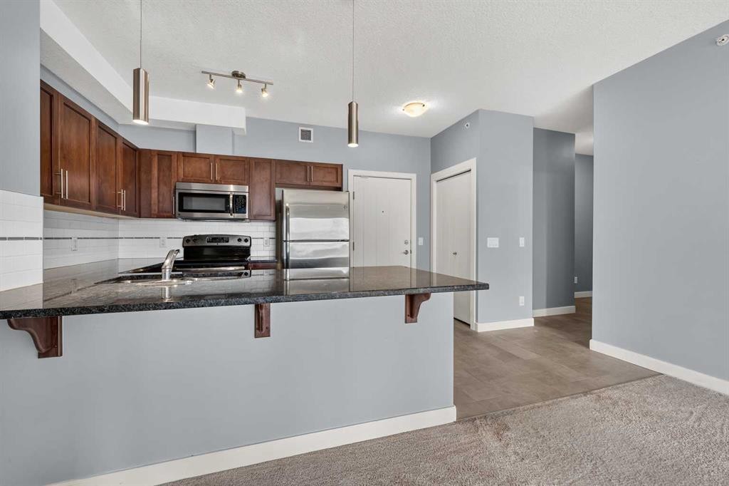 2405-604 East Lake Boulevard Ne, Airdrie, AB