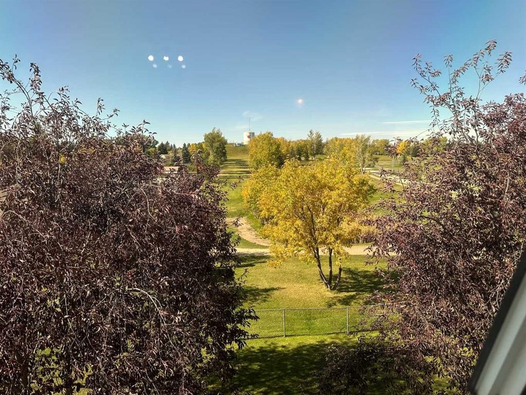 303-1902 23 Street, Didsbury, AB