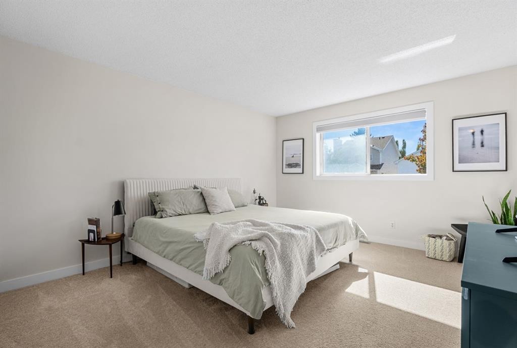 9878 Hidden Valley Drive Nw, Calgary, AB