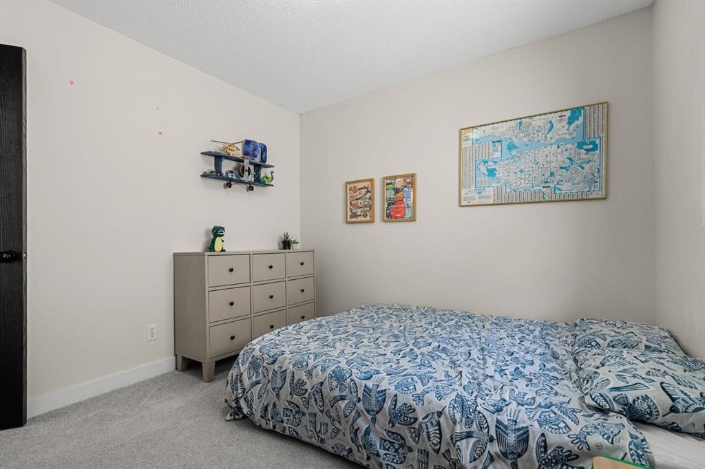 9878 Hidden Valley Drive Nw, Calgary, AB