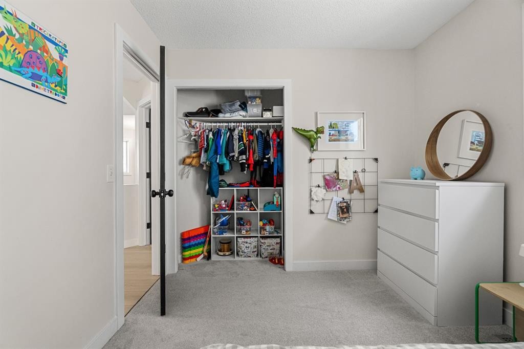 9878 Hidden Valley Drive Nw, Calgary, AB