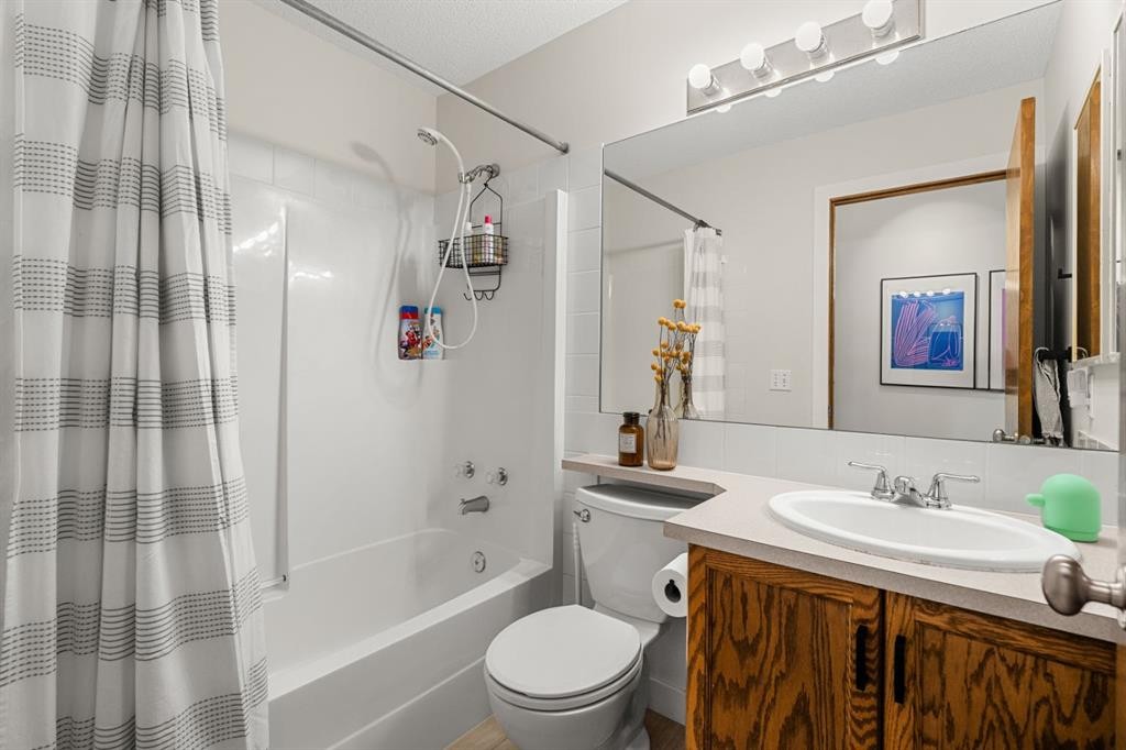 9878 Hidden Valley Drive Nw, Calgary, AB