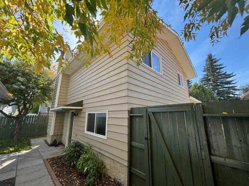 235 Shawcliffe Circle Sw, Calgary, AB 