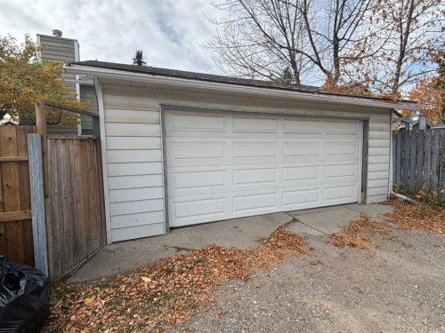 235 Shawcliffe Circle Sw, Calgary, AB 