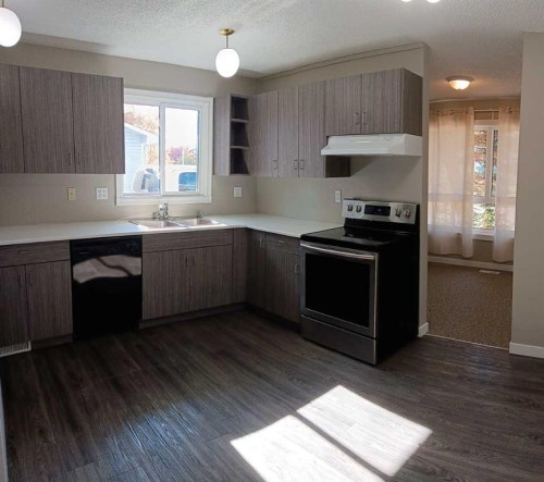 235 Shawcliffe Circle Sw, Calgary, AB 