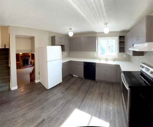 235 Shawcliffe Circle Sw, Calgary, AB 