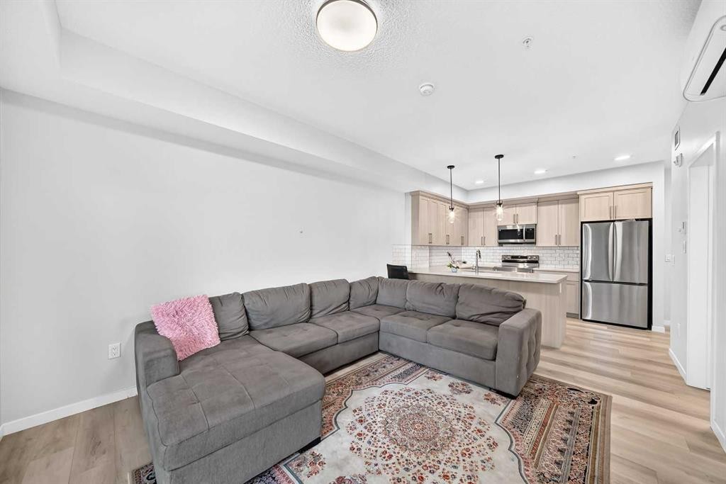 120-40 Carrington Plaza Nw, Calgary, AB