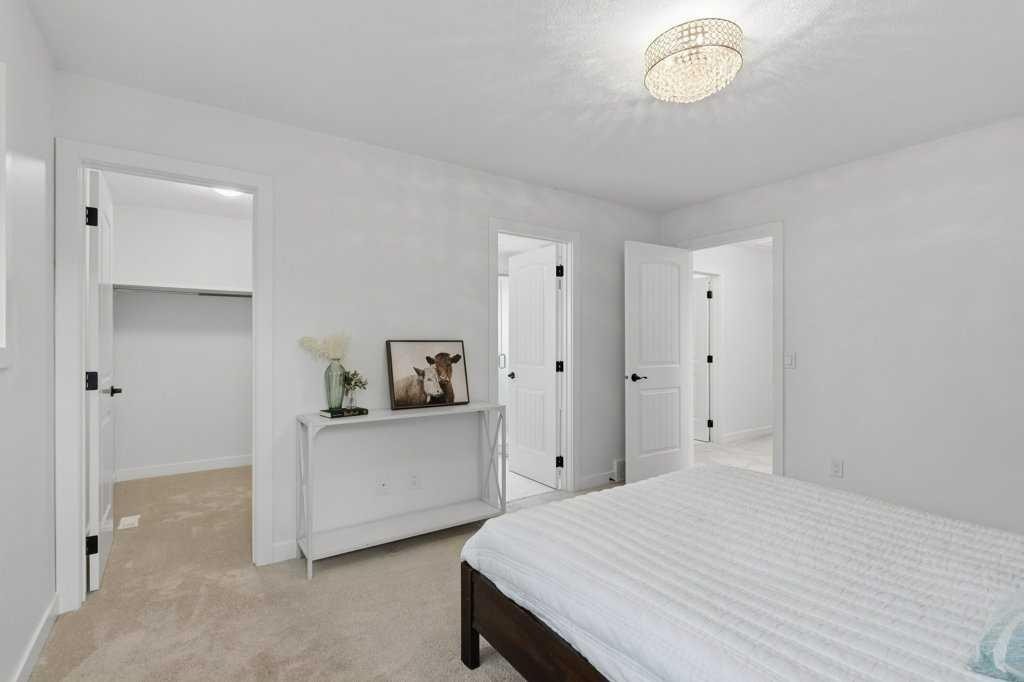 128 Sunvista Close Se, Calgary, AB
