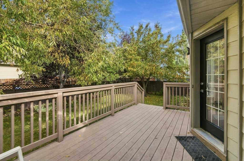 128 Sunvista Close Se, Calgary, AB
